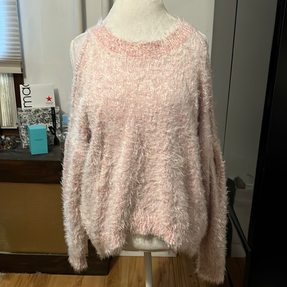 Express Sweaters - Express pink fuzzy heavyweight high low sweater with cold shoulder openings